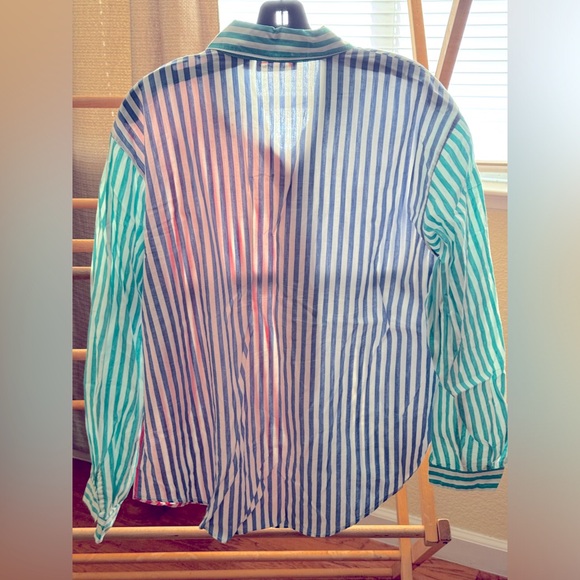 Color block button up - Picture 2 of 3